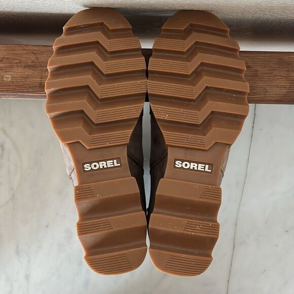 Sorel Joan of Arctic™ Wedge III Chelsea Booties - Picture 10 of 11